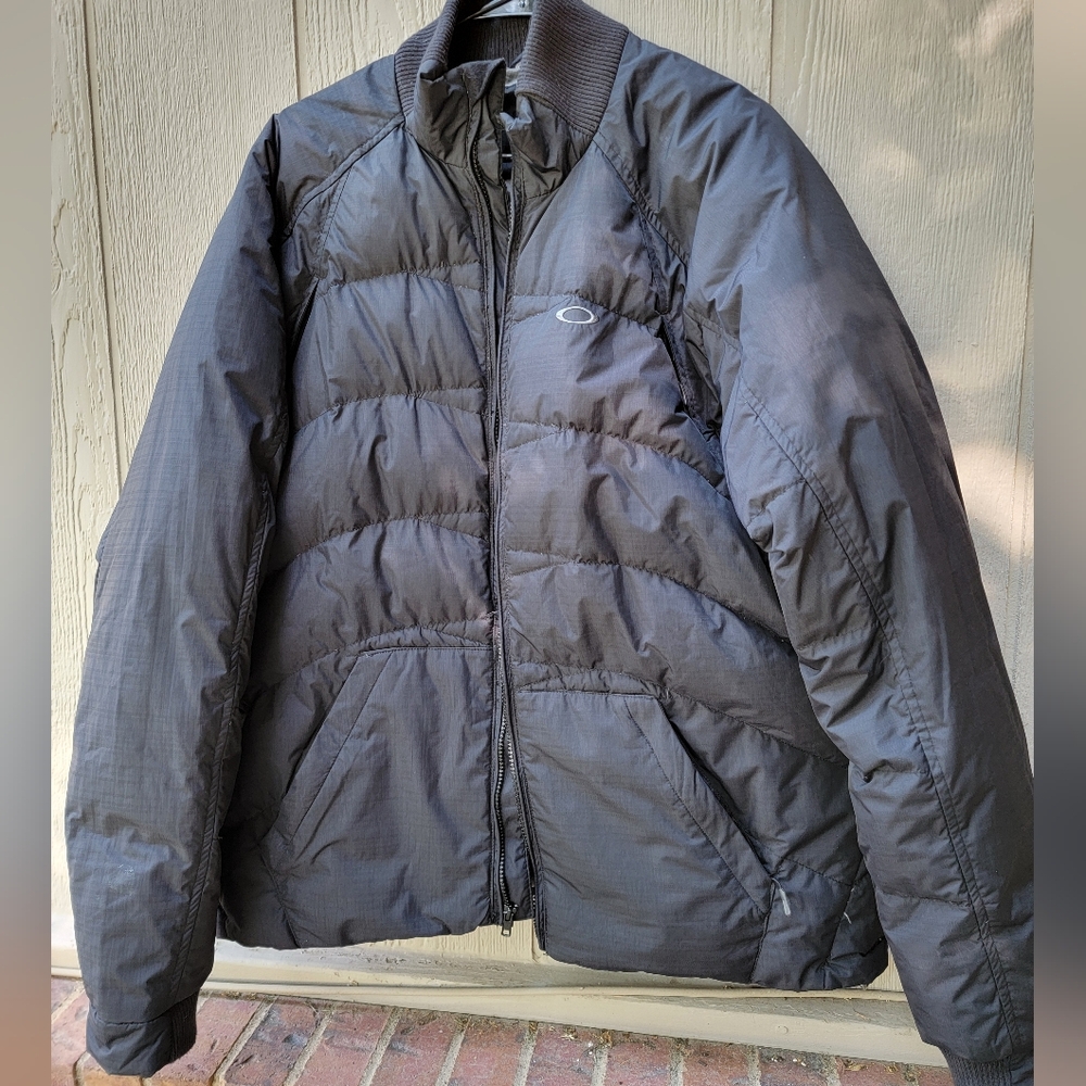 OAKLEY Newer Style Bomber Down Puffer Jacket Size XL Black